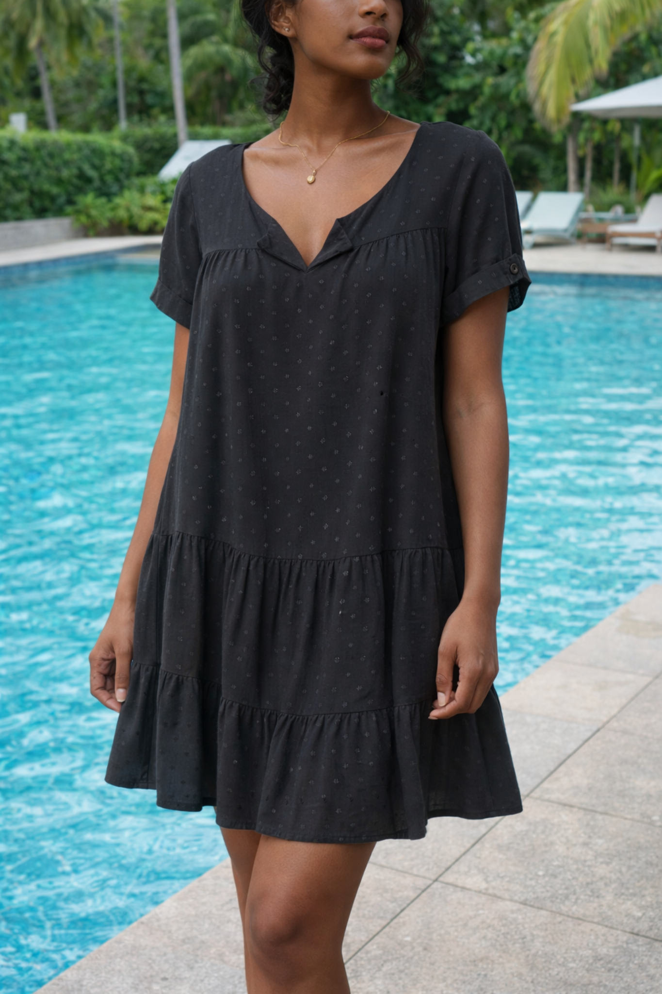 Petite robe noire fluide H&M – robe d’été chic