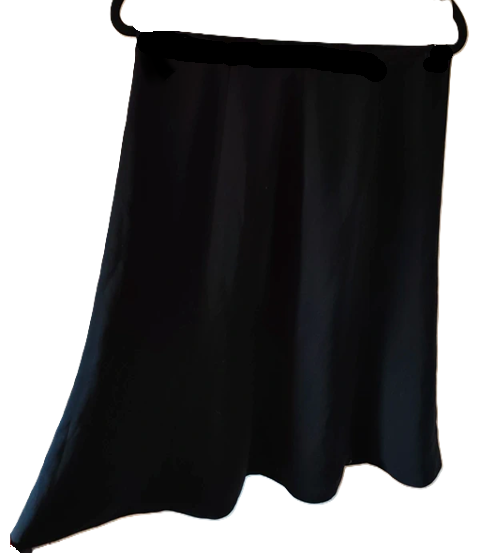 Jupe noire Camaïeu chic – coupe flatteuse au genou ✨